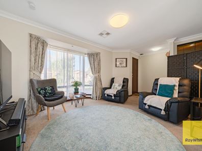 4 Crucis Close, Mirrabooka WA 6061