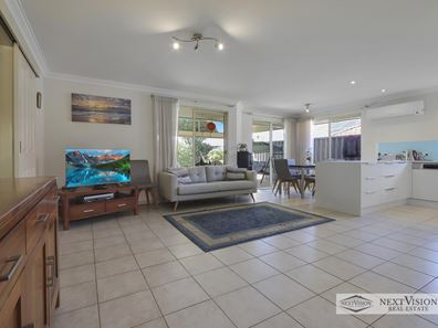 10B Sumich Gardens, Coogee WA 6166