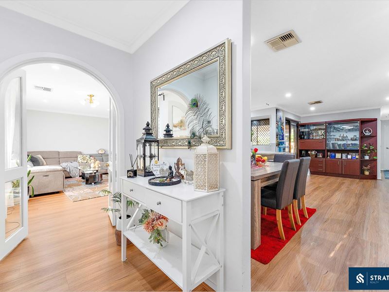 5 Glencairn Way, Parkwood WA 6147