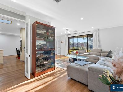 5 Glencairn Way, Parkwood WA 6147