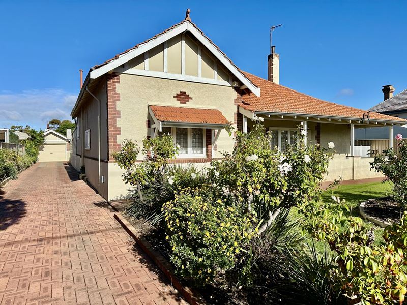 37 Carew  Street, Katanning