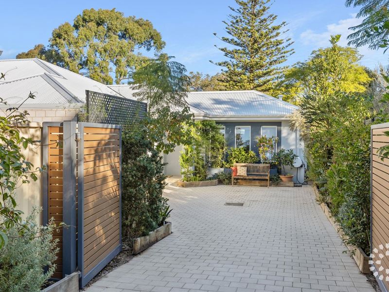 13A Chadwick Street, Hilton WA 6163