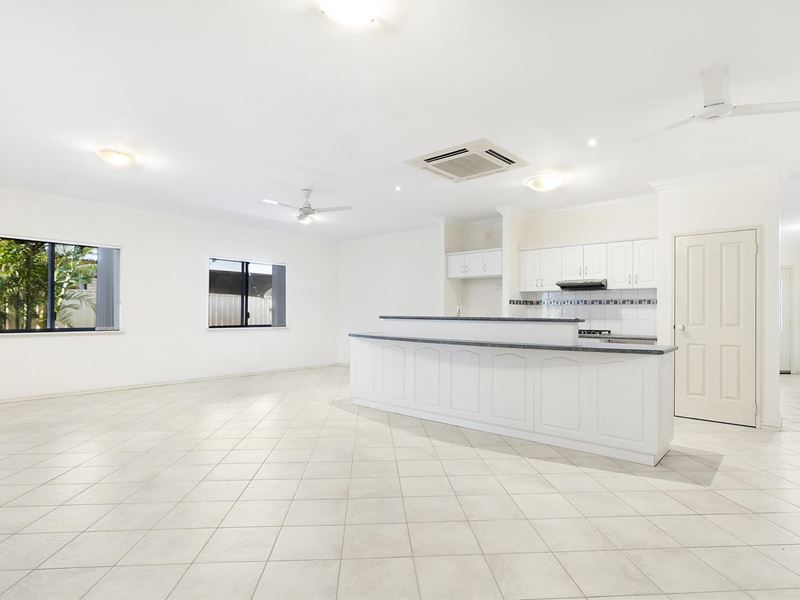 6 Rhonda Road, Baynton WA 6714