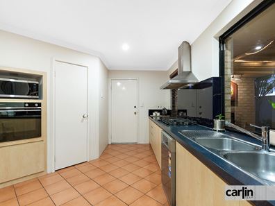 11 Westmoreland Circle, Bertram WA 6167
