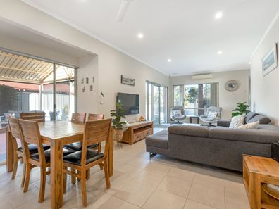 35 Carr Crescent, Warwick WA 6024