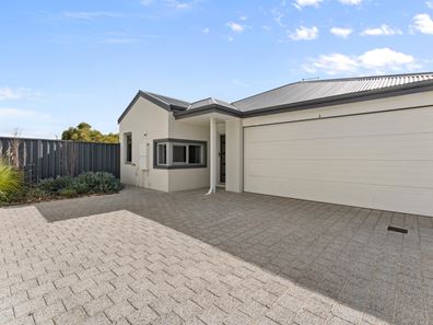 3/2 Pinnacle Road, Coogee WA 6166