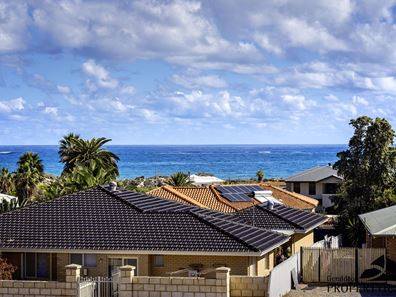 4 Panorama Heights, Wandina WA 6530