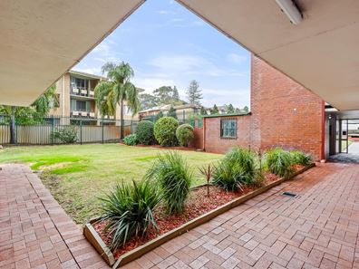 3/8 Hampton Street, Burswood WA 6100