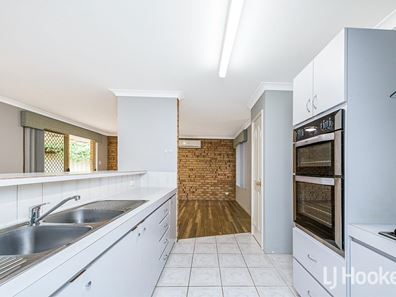 13/6 Lester Drive, Thornlie WA 6108