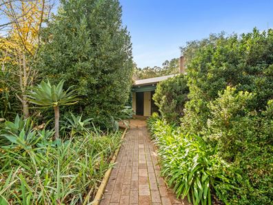 16 Harris Place, Jarrahdale WA 6124