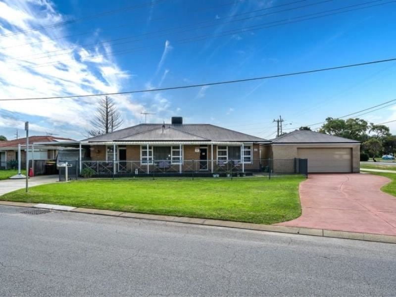 18 Farris Street, Rockingham WA 6168