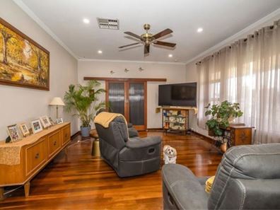 18 Farris Street, Rockingham WA 6168
