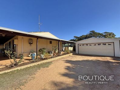 71 Tulloch Drive, Dongara WA 6525