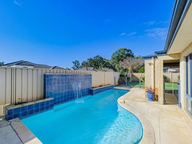 11 Dublin Lane, Canning Vale WA 6155