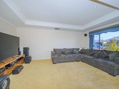 11 Dublin Lane, Canning Vale WA 6155