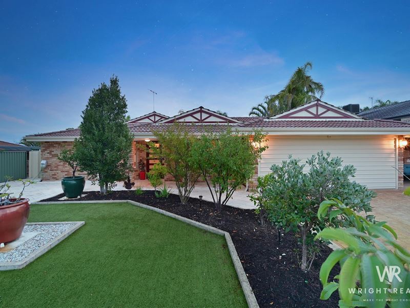 54 Castlegate Way, Woodvale WA 6026