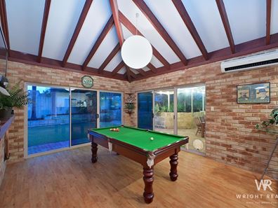 54 Castlegate Way, Woodvale WA 6026