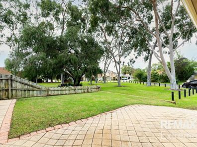 15 Eton Court, Bentley WA 6102