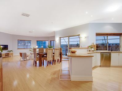 6 Jacana Circle, Gwelup WA 6018