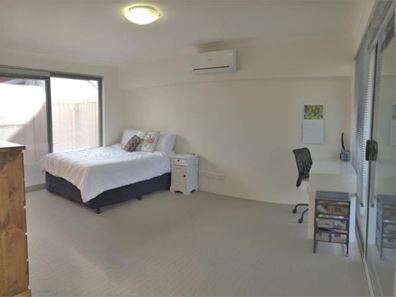 5A/45 Hargreaves Road, Coolbellup WA 6163