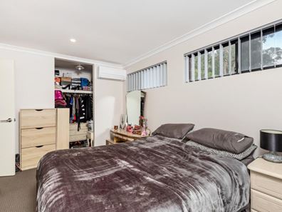 54 Somerford Promenade, Wellard WA 6170
