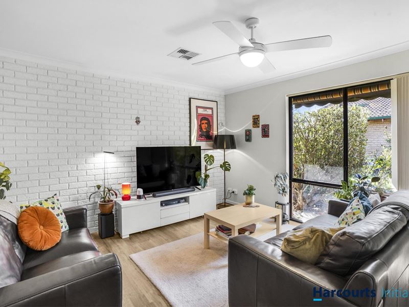 4/27 Moore Street, Dianella WA 6059
