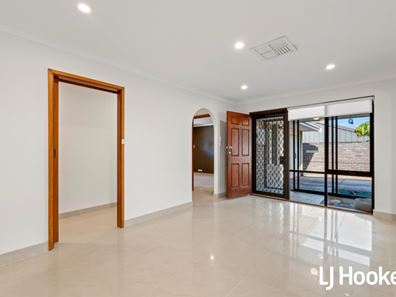 8 Pearson Cr, Bull Creek WA 6149