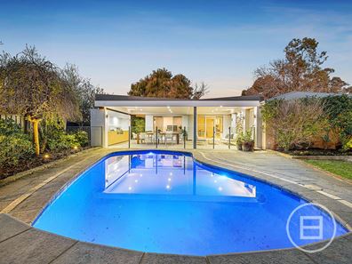 6 Aries Court, Shelley WA 6148