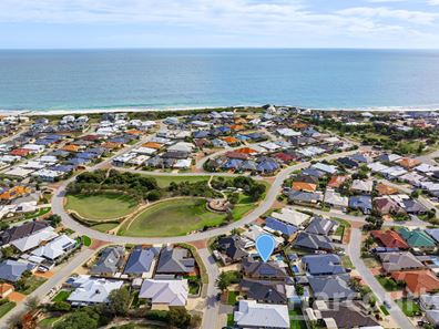 10 Gardenia Approach, Halls Head WA 6210