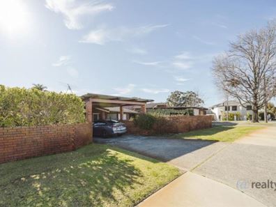 30 Bartling Crescent, Bateman WA 6150