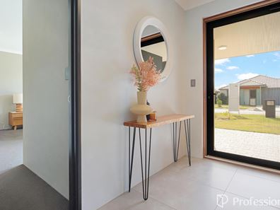 8 Langton Way, Hilbert WA 6112