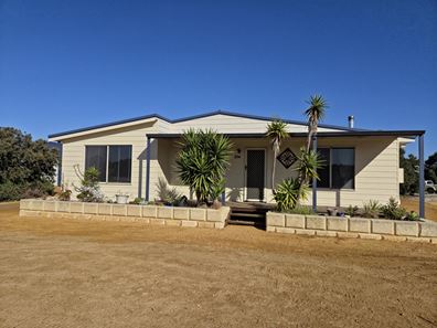 214 Banksia Road, Hopetoun WA 6348