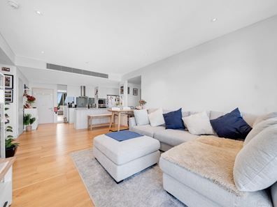 30/3 Doncaster   Road, Mirrabooka WA 6061