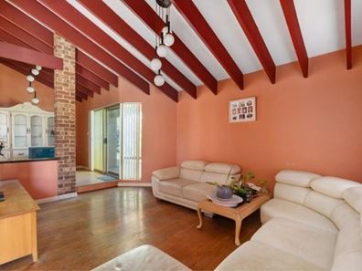 16 Lena Crescent, Beechboro WA 6063