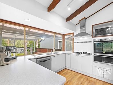 5/8 Ti Tree Lane, Denmark WA 6333