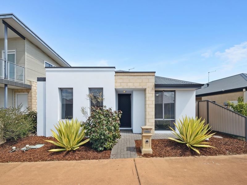 14B Torrey Crescent, Aubin Grove WA 6164