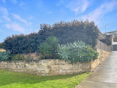 25 Quinns Road, Quinns Rocks WA 6030