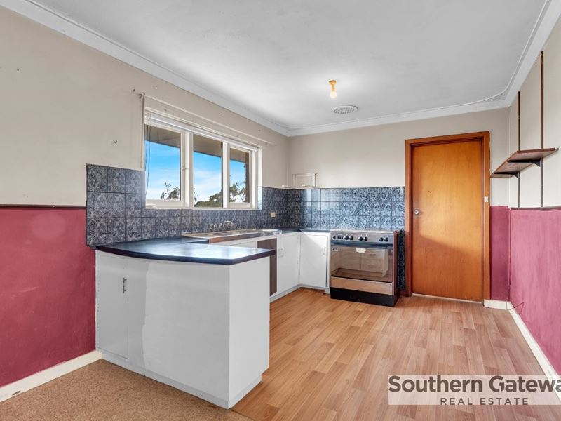 14 Barron Way, Orelia