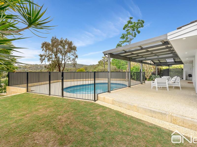 11 Carrigg Crescent, Mount Nasura WA 6112
