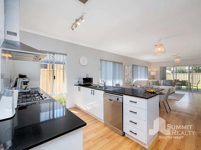 98 Wake Drive, Dalyellup WA 6230