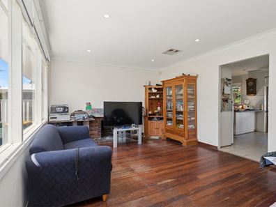 18 Harford Avenue, Viveash WA 6056