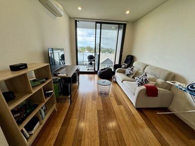 28/2 Marina Drive, Ascot WA 6104