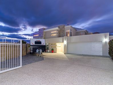 11 Windjammer Parkway, Jindalee WA 6036