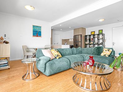 64/2 Rowe Avenue, Rivervale WA 6103