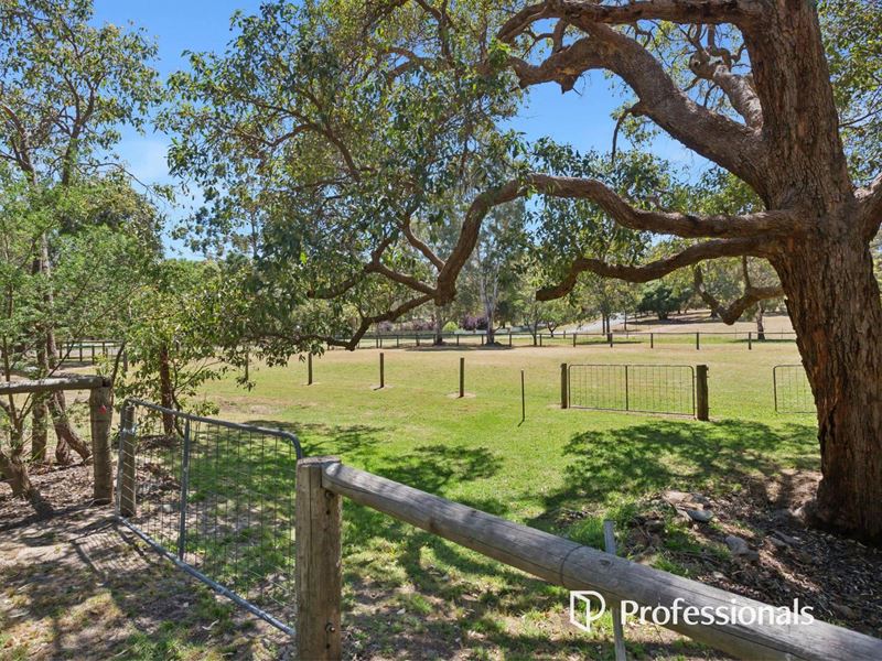 140 Watsonia Road, Gooseberry Hill