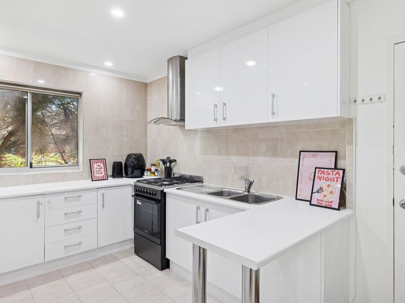 24/75 Herdsman Parade, Wembley WA 6014