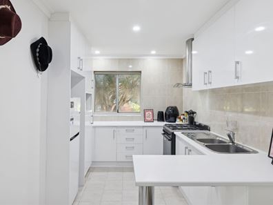 24/75 Herdsman Parade, Wembley WA 6014