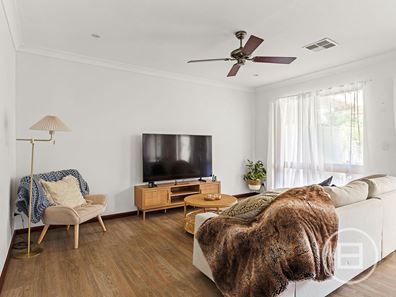10 Pilsley Place, Carine WA 6020