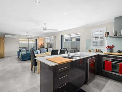 60 Barron Turn, South Yunderup WA 6208