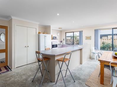 5 Mackay Road, Dalyellup WA 6230